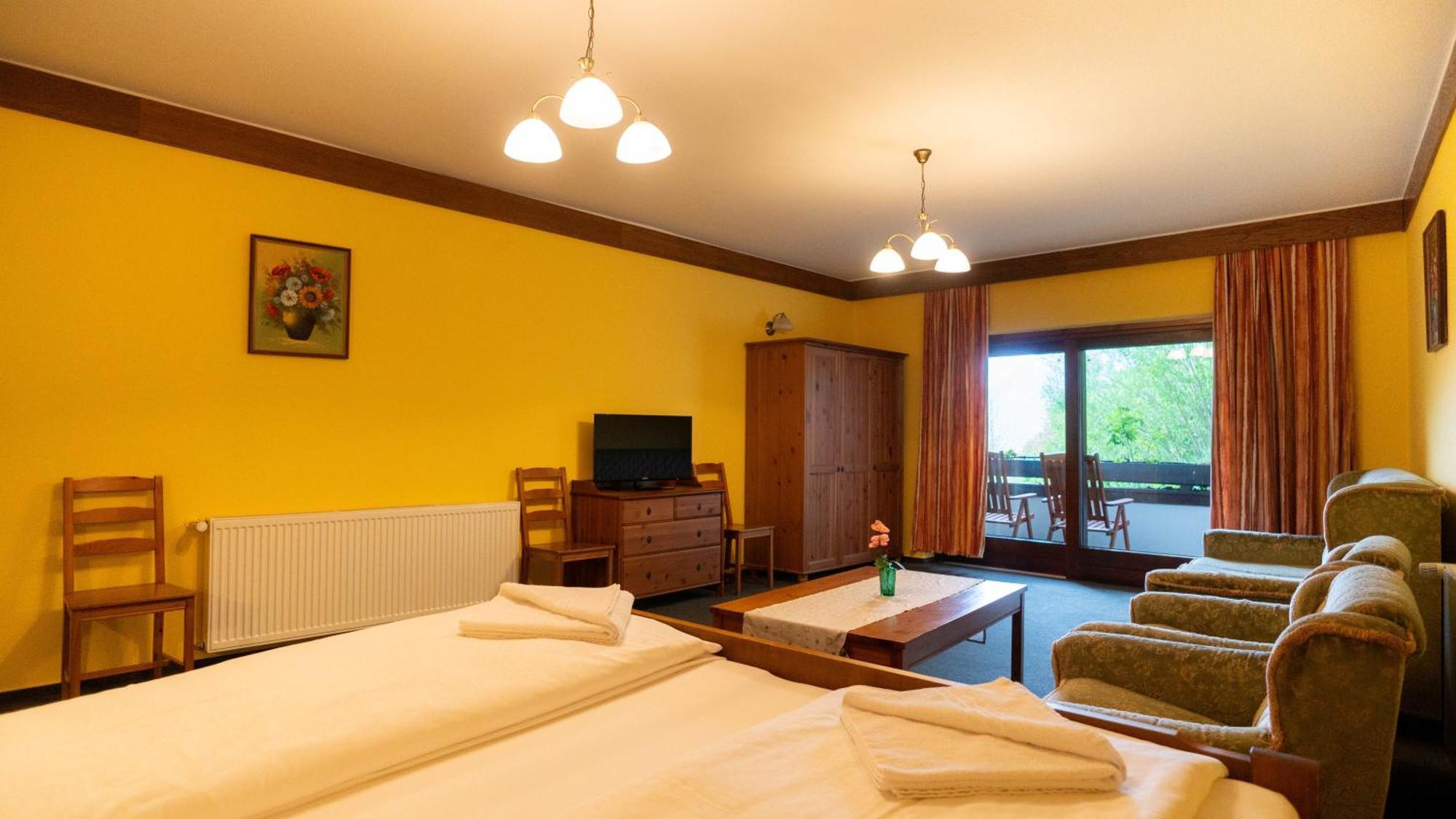 Haus Anna - Kaernten Card Im Sommer Inklusive Bad Kleinkirchheim Buitenkant foto